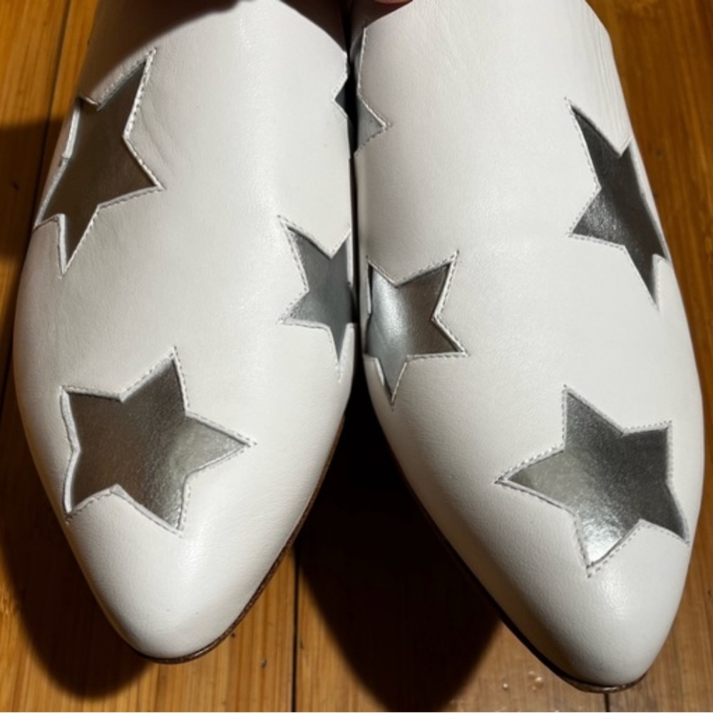 NWOT Arno Stella 5 Star Mules White and Silver Size 11, but fits too small. - Picture 3 of 5